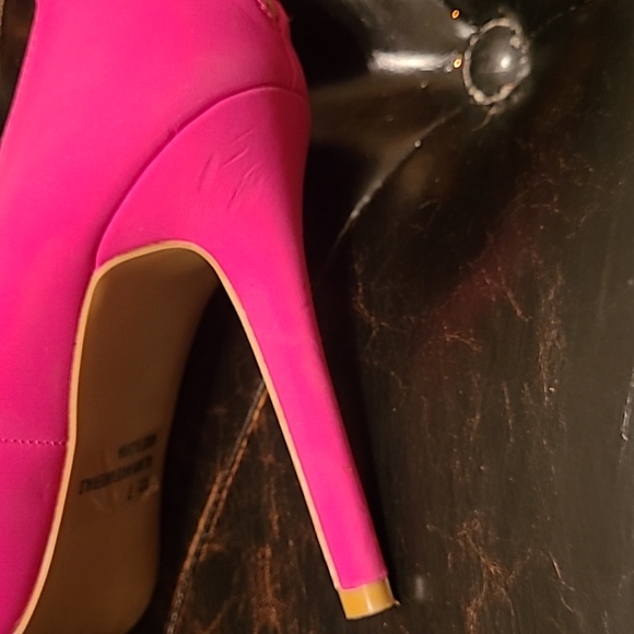 Barbie Pink Heels - Picture 9 of 10